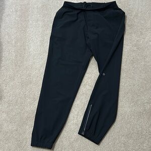 Lululemon nylon jogger size L